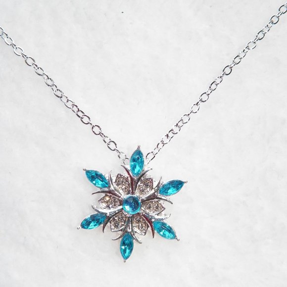 NEW Silver Snowflake 22" Necklace Blue & Crystal Rhinestones - Picture 5 of 5